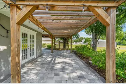 1821 Racimo Drive, Sarasota, FL 34240 - Photo 47