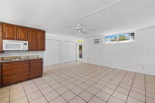 6916 Alderwood Dr, Sarasota, FL 34243 - Photo 27