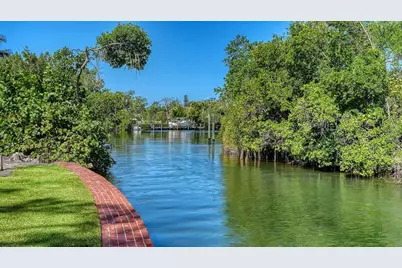 1249 S Basin Lane, Sarasota, FL 34242 - Photo 17
