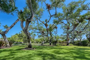1249 S Basin Ln, Sarasota, FL 34242 - Photo 5