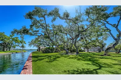 1249 S Basin Lane, Sarasota, FL 34242 - Photo 11
