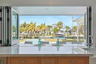 605 Concord Ln, Holmes Beach, FL 34217 - Photo 7