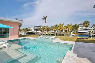 605 Concord Ln, Holmes Beach, FL 34217 - Photo 33