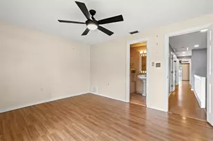 3202 Ramblewood Dr N, Sarasota, FL 34237 - Photo 23