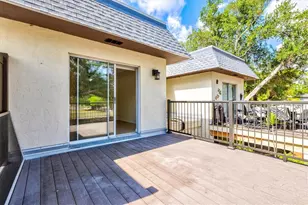 3202 Ramblewood Dr N, Sarasota, FL 34237 - Photo 29