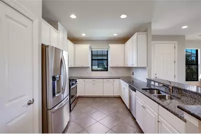 8280 Varenna Drive, Sarasota, FL 34231 - Photo 13