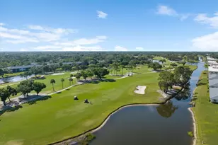 6939 W Country Club Dr N, Sarasota, FL 34243 - Photo 33