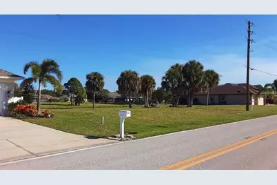 847 Rotonda Circle, Rotonda West, FL 33947 - Photo 9