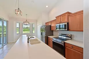 1011 Fairwaycove Ln, Bradenton, FL 34212 - Photo 9