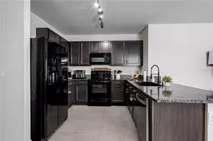 4628 Lindever Ln, Palmetto, FL 34221 - Photo 9