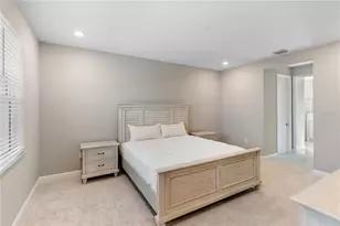 17526 Savory Mist Cir, Bradenton, FL 34211 - Photo 11
