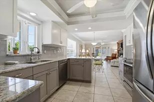 1231 Bayshore Dr, Englewood, FL 34223 - Photo 11