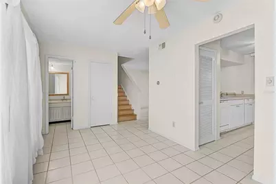 4388 Rayfield Drive #4388, Sarasota, FL 34243 - Photo 5
