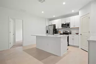 6305 Springmont Loop, Palmetto, FL 34221 - Photo 5