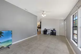 2243 Lockwood Meadows Dr, Sarasota, FL 34234 - Photo 11