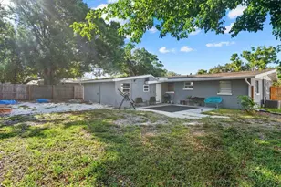 3803 Ferguson St, Sarasota, FL 34233 - Photo 3
