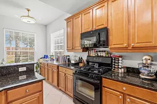 8227 Miramar Way, Lakewood Ranch, FL 34202 - Photo 17