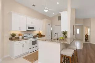 1401 Hedgewood Cir, North Port, FL 34288 - Photo 7