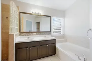 14347 Gnatcatcher Terrace, Lakewood Ranch, FL 34202 - Photo 23