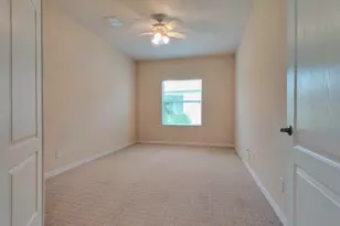 12256 Longview Lake Cir, Bradenton, FL 34211 - Photo 11