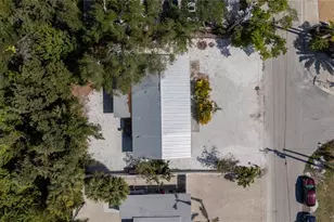 5026 Calle Minorga, Sarasota, FL 34242 - Photo 27