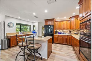 4125 Pinar Dr, Bradenton, FL 34210 - Photo 5