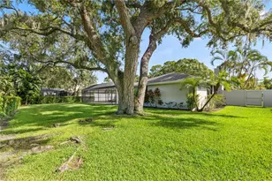 4125 Pinar Dr, Bradenton, FL 34210 - Photo 3