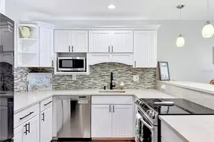 1801 Gulf Dr N, Bradenton Beach, FL 34217 - Photo 15