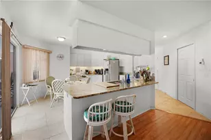 184 Mark Twain Ln, Rotonda West, FL 33947 - Photo 9