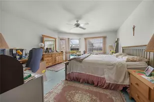 184 Mark Twain Ln, Rotonda West, FL 33947 - Photo 13