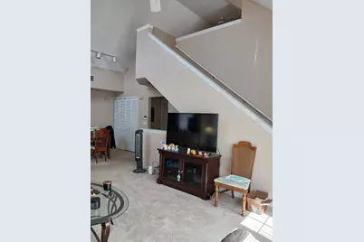 5581 Rosehill Road # 203, Sarasota, FL 34233 - Photo 5