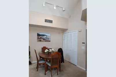 5581 Rosehill Road # 203, Sarasota, FL 34233 - Photo 9