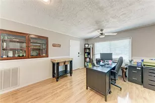 5535 25th St W, Bradenton, FL 34207 - Photo 11