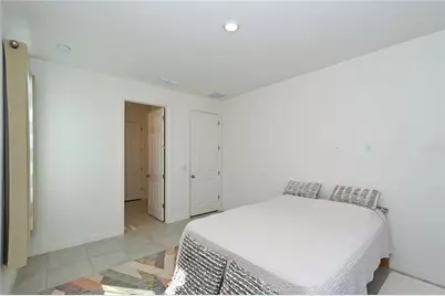 3551 74th Avenue Circle E, Sarasota, FL 34243 - Photo 35