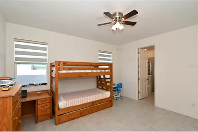 3551 74th Avenue Circle E, Sarasota, FL 34243 - Photo 21