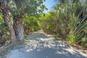 416 Alamanda Rd, Anna Maria, FL 34216 - Photo 95