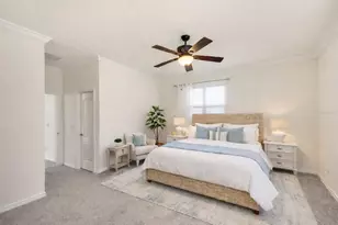 10221 Loch Lomond Dr, Bradenton, FL 34211 - Photo 11