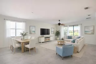 10221 Loch Lomond Dr, Bradenton, FL 34211 - Photo 9