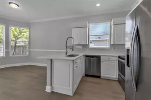 4930 78th St E, Bradenton, FL 34203 - Photo 11