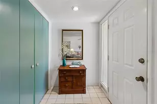 6067 Fairway Ln, Bradenton, FL 34210 - Photo 3