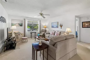 6067 Fairway Ln, Bradenton, FL 34210 - Photo 5