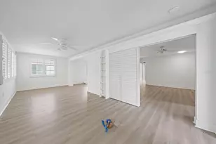 597 Spanish Dr N, Longboat Key, FL 34228 - Photo 23