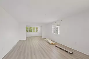 597 Spanish Dr N, Longboat Key, FL 34228 - Photo 9