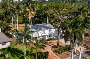 108 26th St NW, Bradenton, FL 34205 - Photo 5