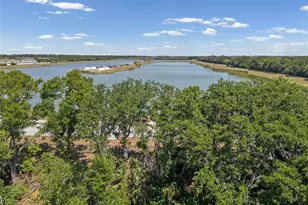 2013 Santa Catalina Ln, Riverview, FL 33578 - Photo 33