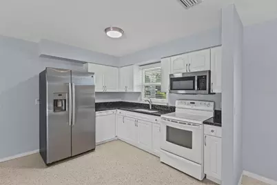 2411 Gulf Gate Drive, Sarasota, FL 34231 - Photo 9