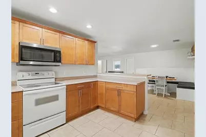 704 S Lockwood Ridge Road, Sarasota, FL 34237 - Photo 19