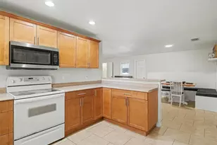704 S Lockwood Ridge Rd, Sarasota, FL 34237 - Photo 19