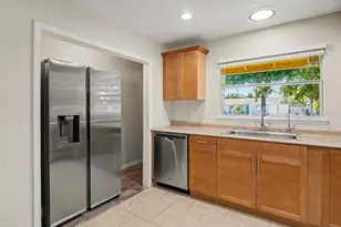 704 S Lockwood Ridge Rd, Sarasota, FL 34237 - Photo 19