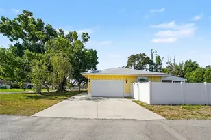 704 S Lockwood Ridge Rd, Sarasota, FL 34237 - Photo 39